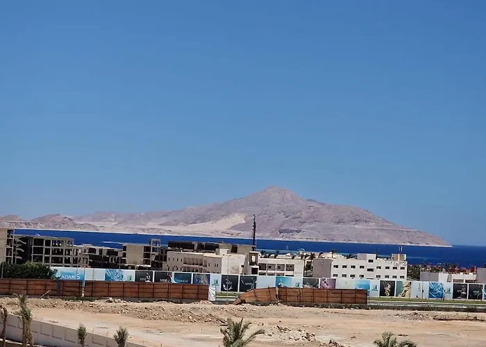 E21 Nabq Bay